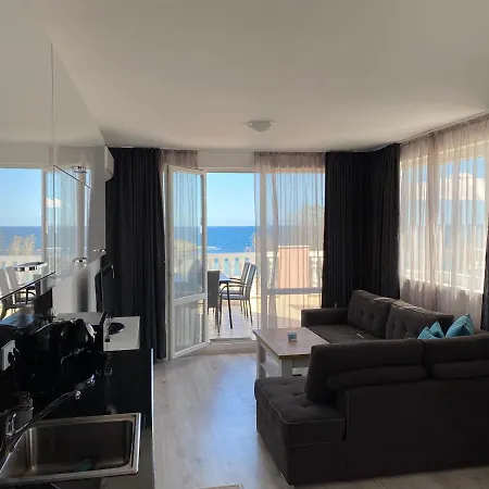 Vip студио симона - - 1-ва линия море 4* لوزينيتس